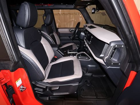 Used 2024 Ford Bronco Big Bend AWD/4WD image 19
