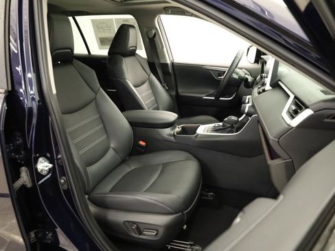 Certified 2022 Toyota RAV4 Limited image 33