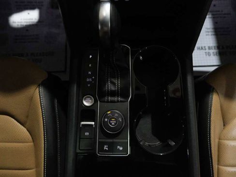 Used 2022 Volkswagen Atlas Cross Sport SEL Premium R-Line image 30