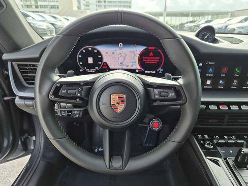 Used 2025 Porsche 911 Carrera image 18
