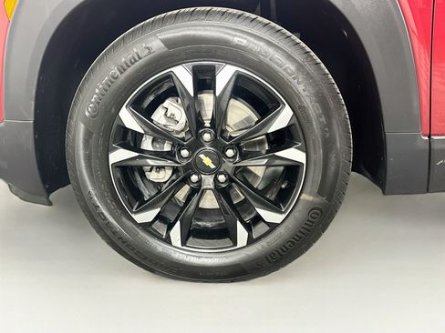 Used 2023 Chevrolet TrailBlazer LT FWD image 11