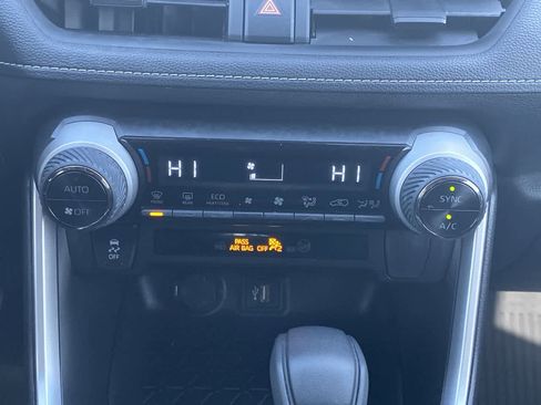 Used 2024 Toyota RAV4 LE image 18