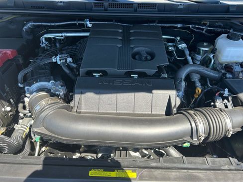 Used 2023 Nissan Frontier PRO-4X w/ Pro Convenience Package AWD/4WD image 23