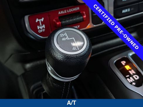 Used 2025 Jeep Gladiator Mojave w/ Safety Group AWD/4WD image 34