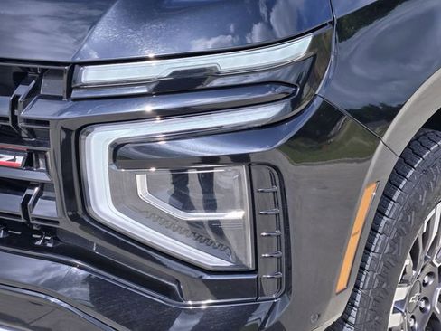 Used 2025 Chevrolet Tahoe Z71 AWD/4WD image 9