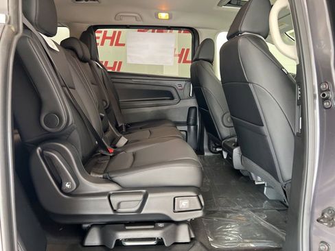 New 2026 Honda Odyssey EX-L image 11