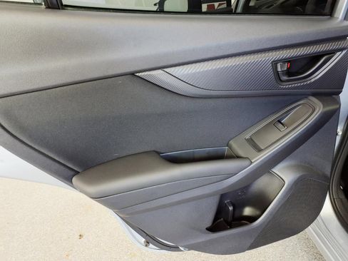 Used 2017 Subaru Impreza 2.0i AWD/4WD image 10