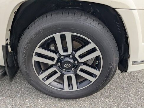 Used 2017 Toyota 4Runner Limited image 11