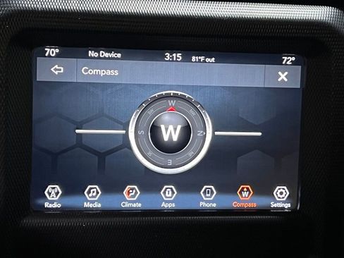 Used 2020 Jeep Wrangler Unlimited Sahara image 31