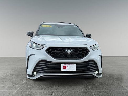 Certified 2024 Toyota Highlander XSE image 8