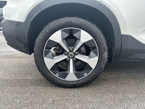 Certified 2026 Volvo XC40 B5 Plus w/ Protection Package Premier image 34