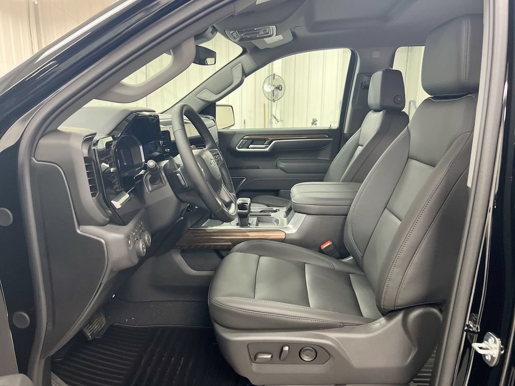 New 2026 Chevrolet Silverado 1500 RST w/ Safety Package AWD/4WD image 20