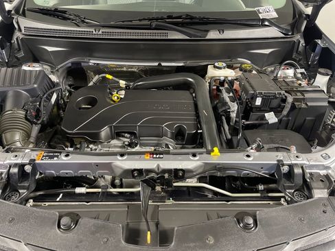 Used 2024 Chevrolet Equinox LT image 9