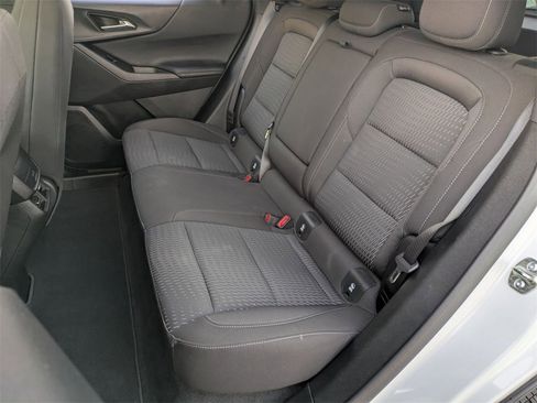 Used 2025 Chevrolet Equinox LT image 27