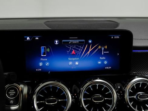 Used 2024 Mercedes-Benz GLB 35 AMG 4MATIC image 29