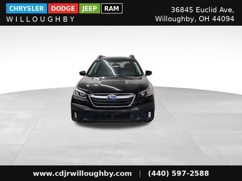 Used 2022 Subaru Outback Premium AWD/4WD image 2