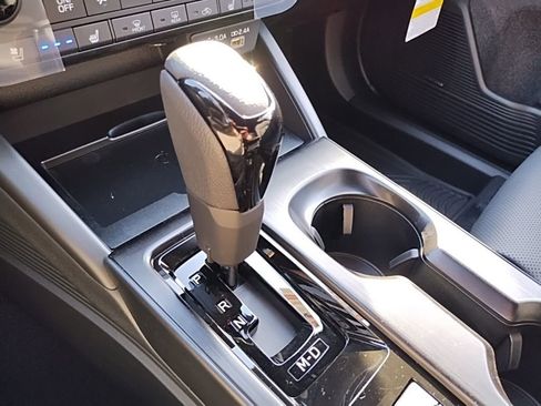 New 2026 Subaru Outback Touring XT AWD/4WD image 32