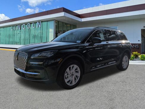 New 2026 Lincoln Corsair Premiere image 8