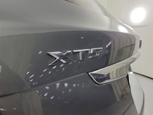 Certified 2023 Cadillac XT5 Premium Luxury w/ Technology Package image 6