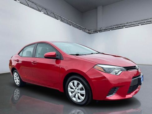 Used 2015 Toyota Corolla LE FWD image 9