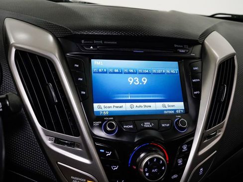 Used 2016 Hyundai Veloster w/ Option Group 02 image 14