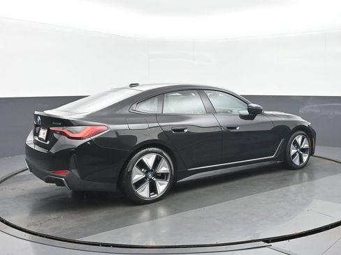 Used 2023 BMW i4 eDrive35 w/ Premium Package RWD image 3