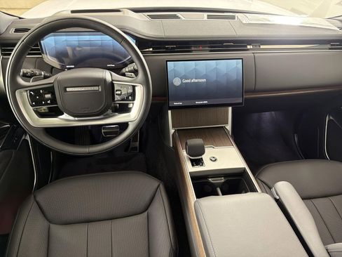 New 2026 Land Rover Range Rover SE image 10