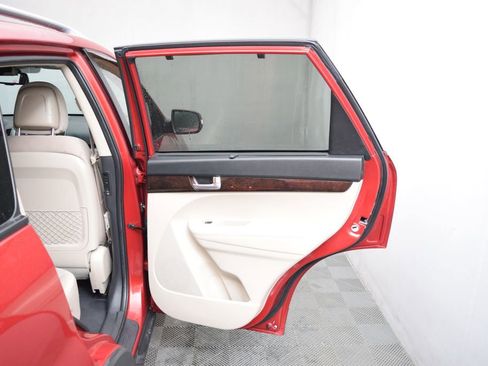 Used 2015 Kia Sorento LX image 13