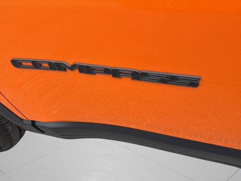 New 2026 Jeep Compass Latitude image 26