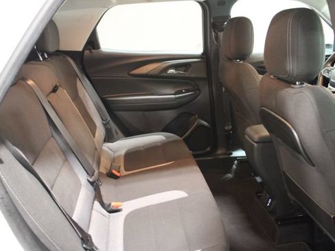 Used 2024 Chevrolet TrailBlazer LT w/ Convenience Package FWD image 28