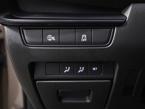 Certified 2025 MAZDA MAZDA3 Carbon image 24