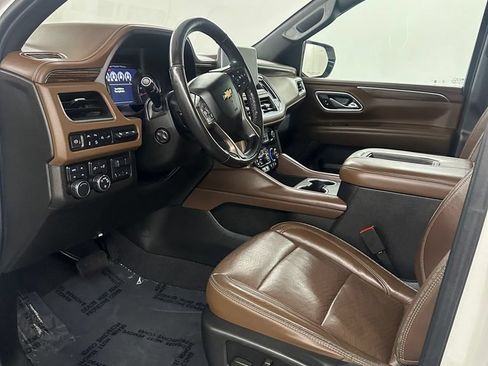 Used 2021 Chevrolet Tahoe High Country w/ Premium Package AWD/4WD image 9