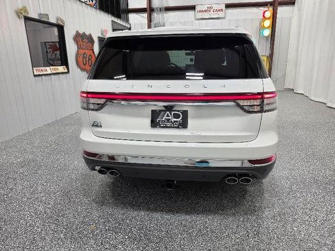 Used 2020 Lincoln Aviator Reserve w/ Equipment Group 201A RWD image 5