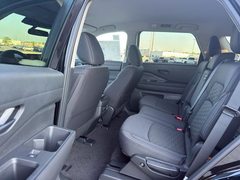 New 2026 Nissan Pathfinder SV AWD/4WD image 29