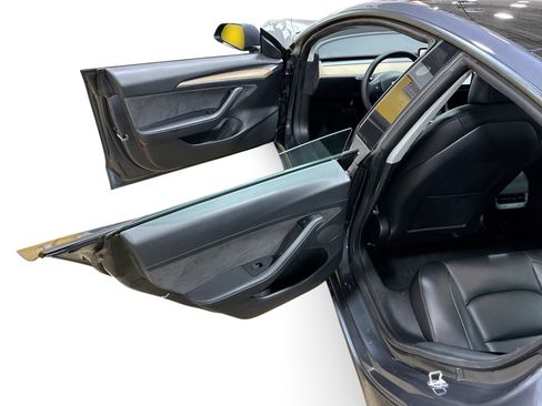 Certified 2021 Tesla Model 3 Standard Range Plus RWD image 10