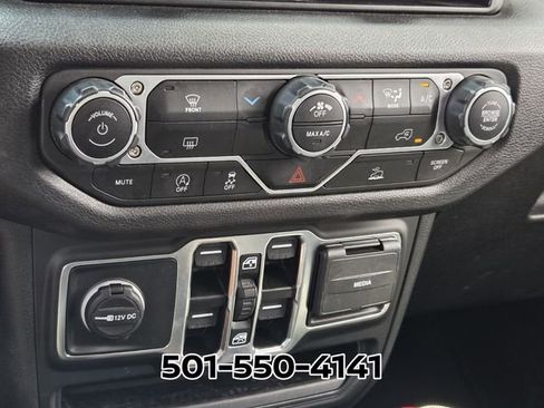 Used 2025 Jeep Wrangler Unlimited Sport AWD/4WD image 25