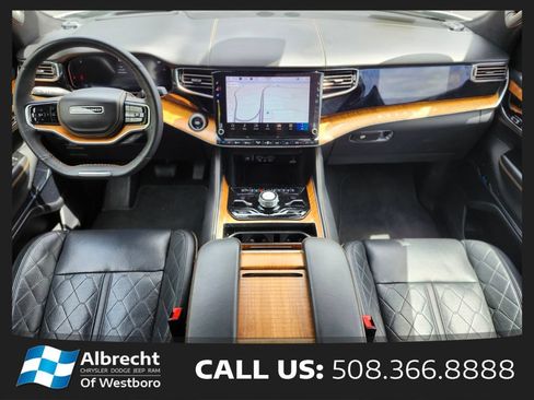 Used 2024 Jeep Grand Wagoneer L Series III AWD/4WD image 12