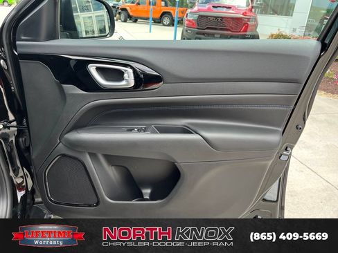 New 2026 Jeep Compass Latitude AWD/4WD image 29