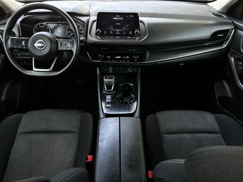 Used 2024 Nissan Rogue SV FWD image 11