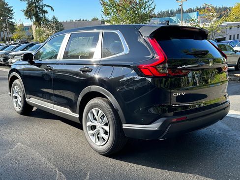 Certified 2025 Honda CR-V LX image 5