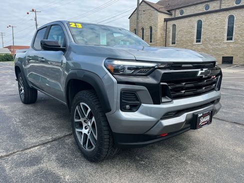 Used 2023 Chevrolet Colorado Z71 w/ Z71 Convenience Package 2 image 3