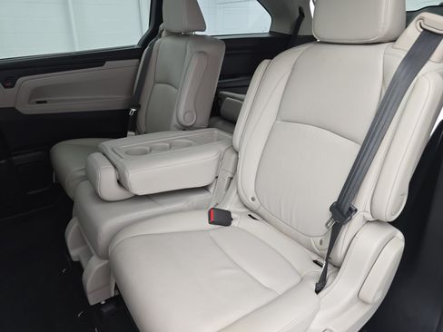 Certified 2026 Honda Odyssey EX-L image 15