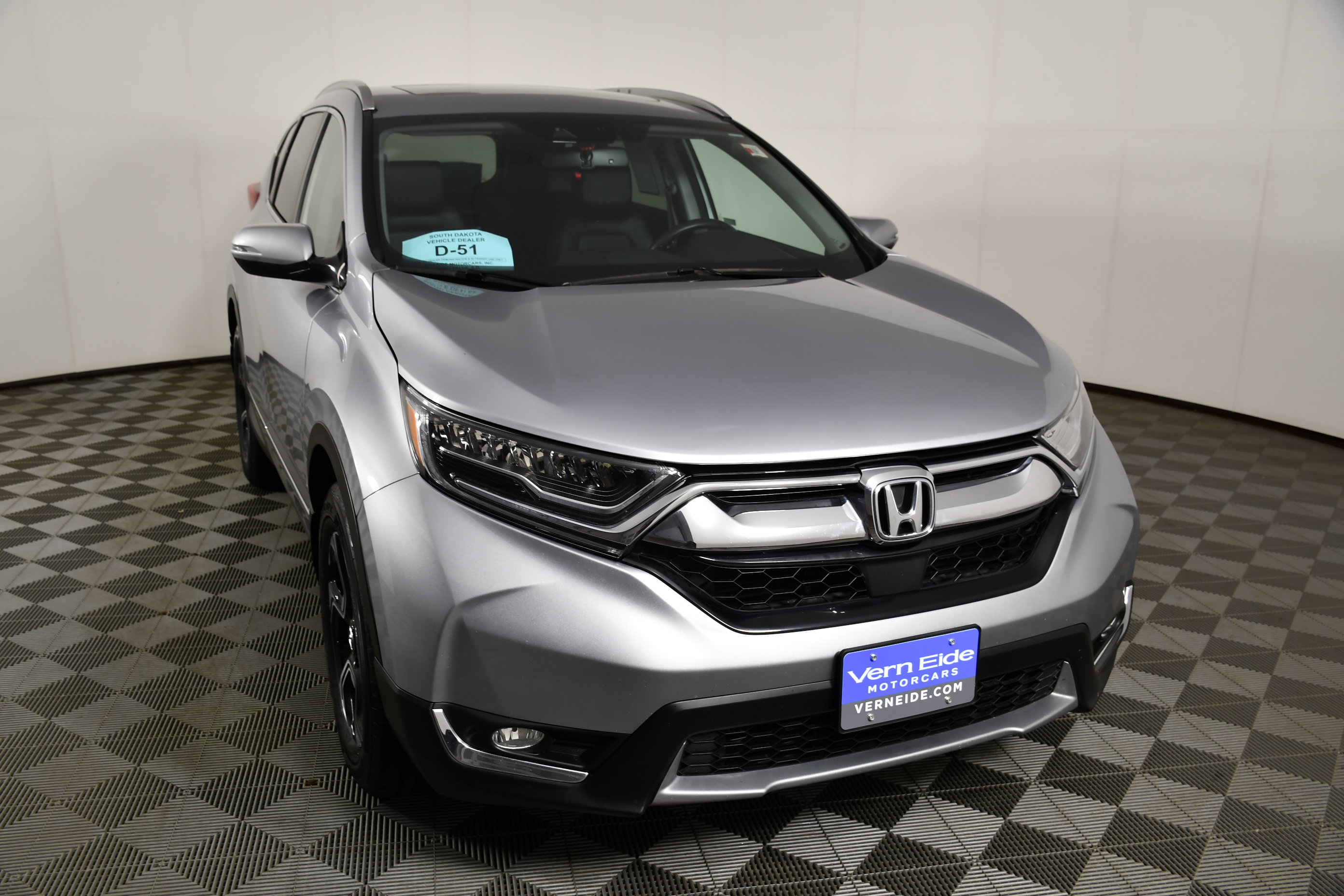 Used 2019 Honda CR-V Touring image 3