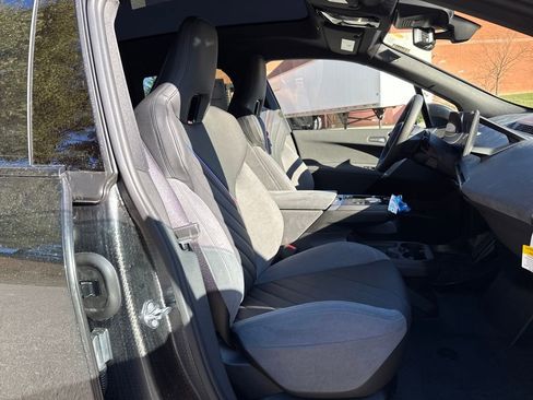 New 2026 BMW iX xDrive45 AWD/4WD image 22