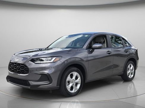 Certified 2025 Honda HR-V LX image 9