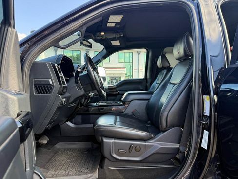 Used 2022 Ford F250 Lariat w/ Black Appearance Package AWD/4WD image 18