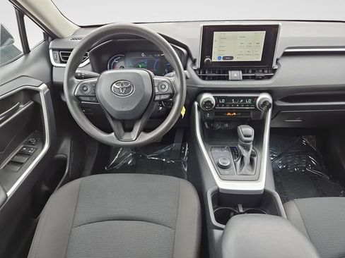Used 2024 Toyota RAV4 LE AWD/4WD image 28