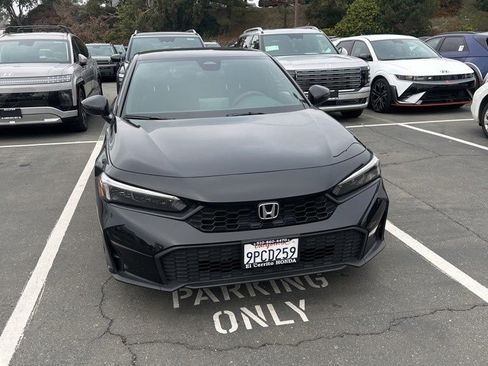 Used 2025 Honda Civic Sport image 4