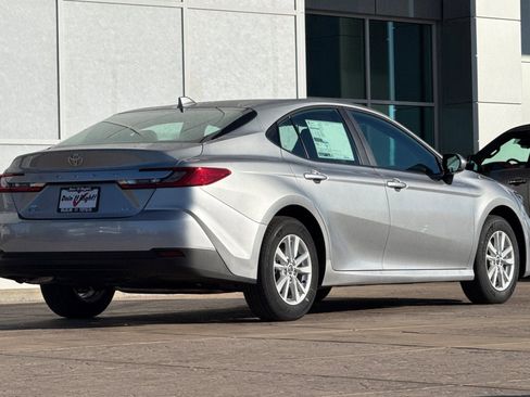 New 2026 Toyota Camry LE image 4