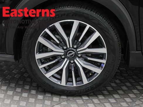 Used 2024 Nissan Kicks SR image 29